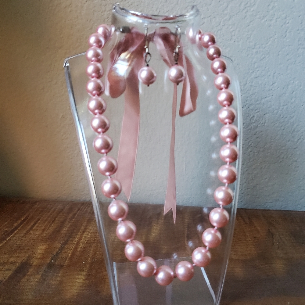 Pink Pearl Necklace & Earrings Set